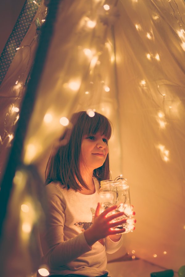 Plongez dans l'univers ludique des tipis pour enfants